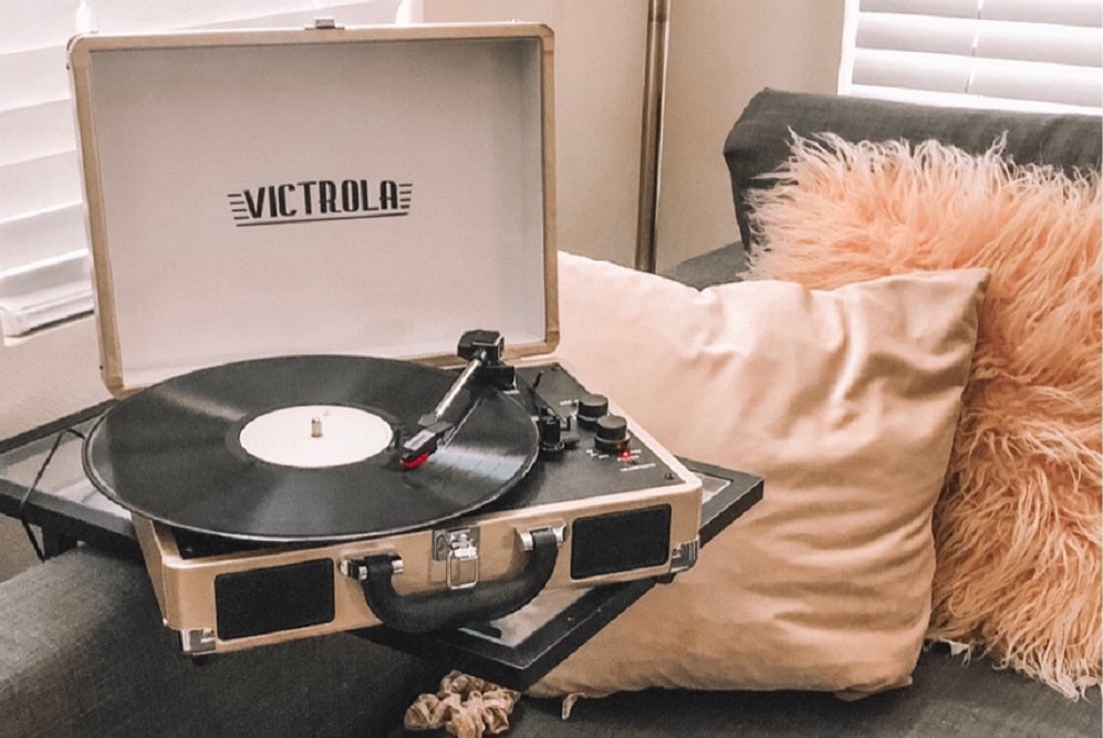 12 Alternative Vinyl Records You Need in Your Collection