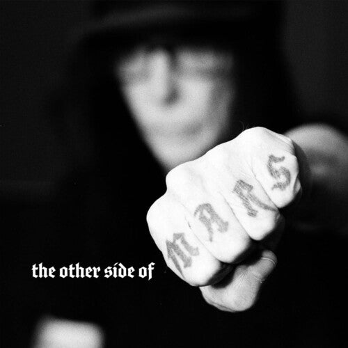 Mick Mars: The Other Side Of Mars